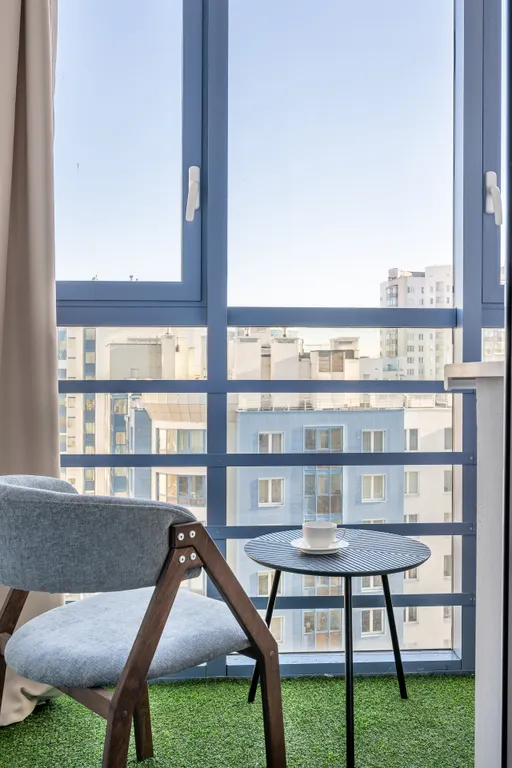 Не в отеле, а в квартире