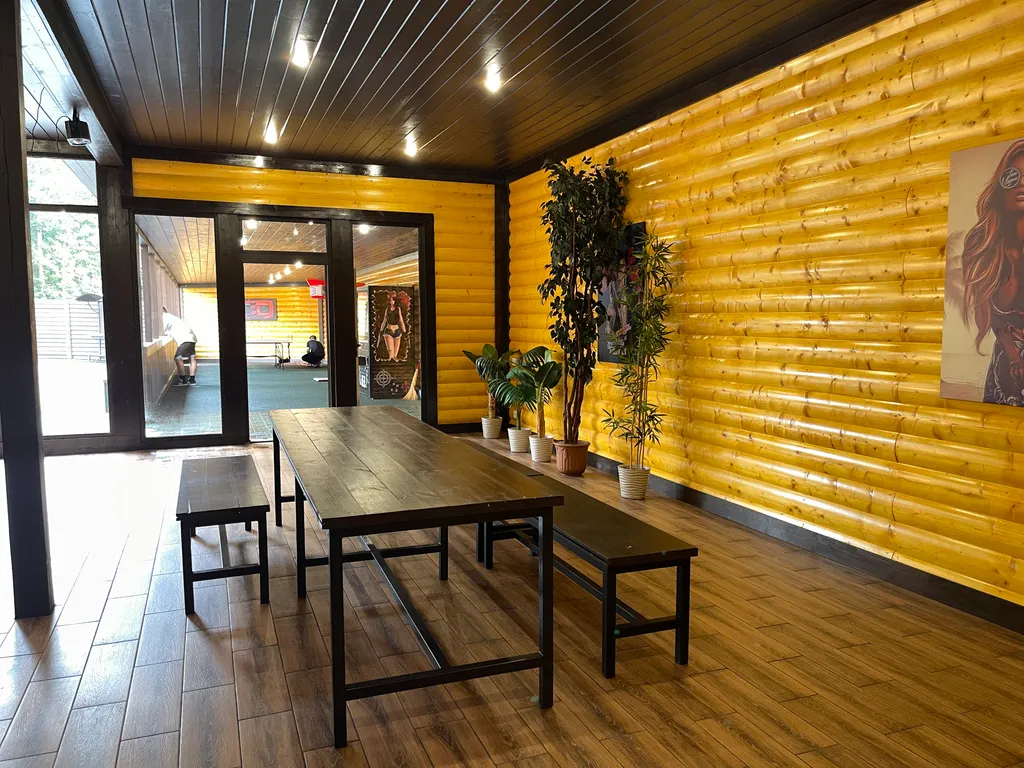 Медвежий берег