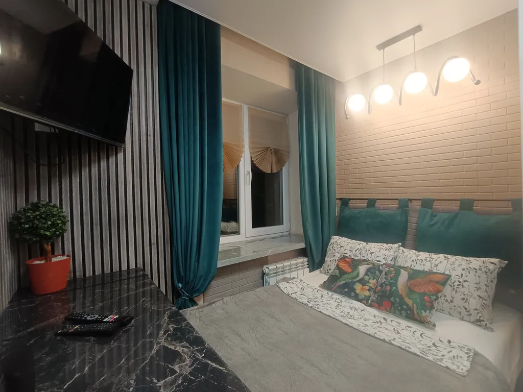 Квартира Квартира Уютная студия-апартамент для командировок, сессий, лечения — Екатеринбург