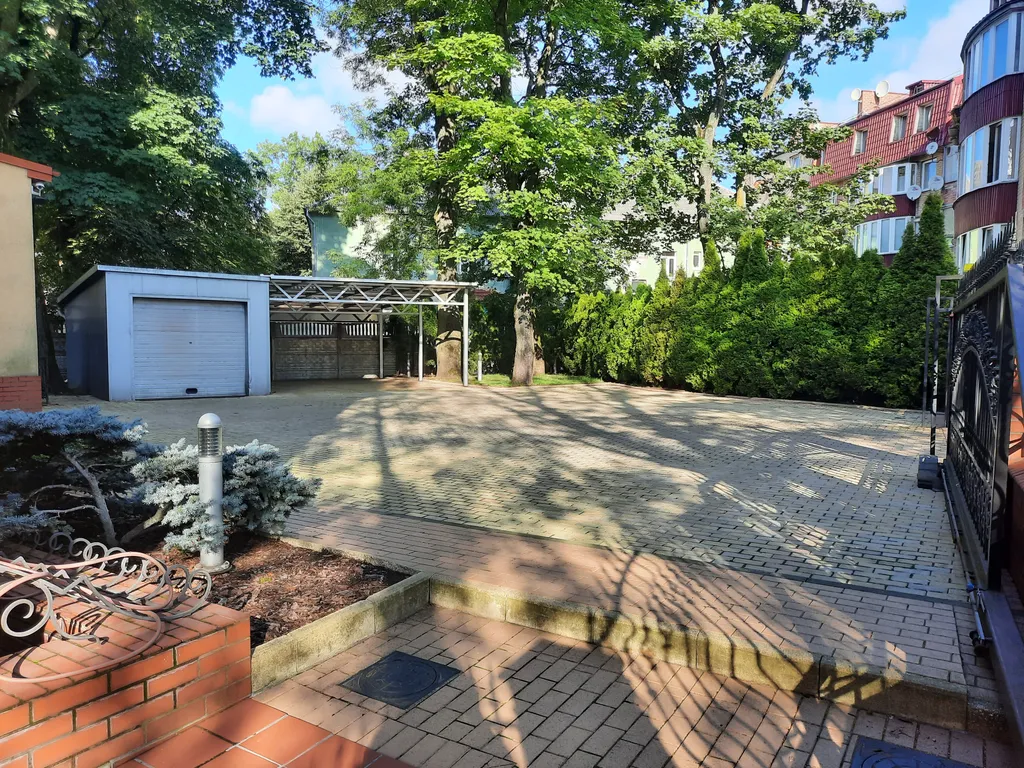 Квартира в доме начала ХХ века в старинном районе Амалиенау