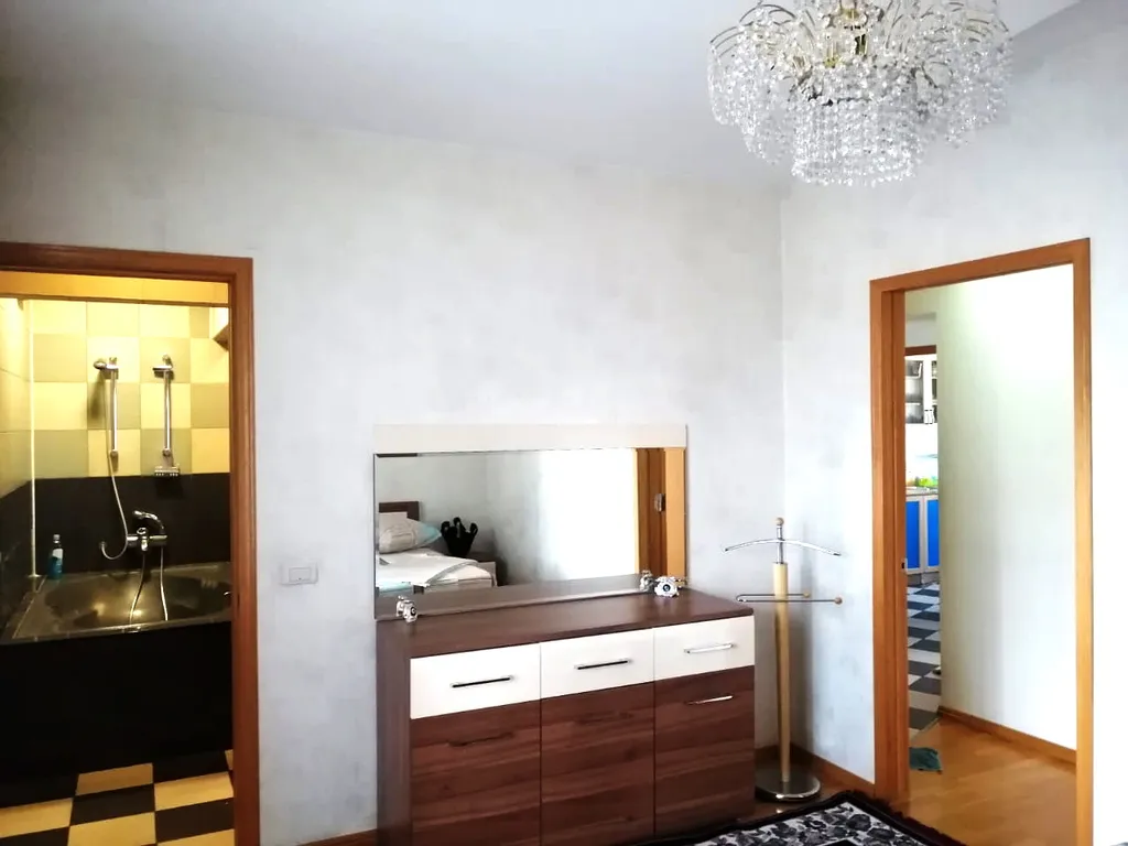 4-комнатная Квартира