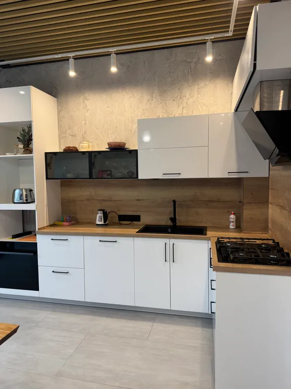 У Карлсона, который живет на крыше