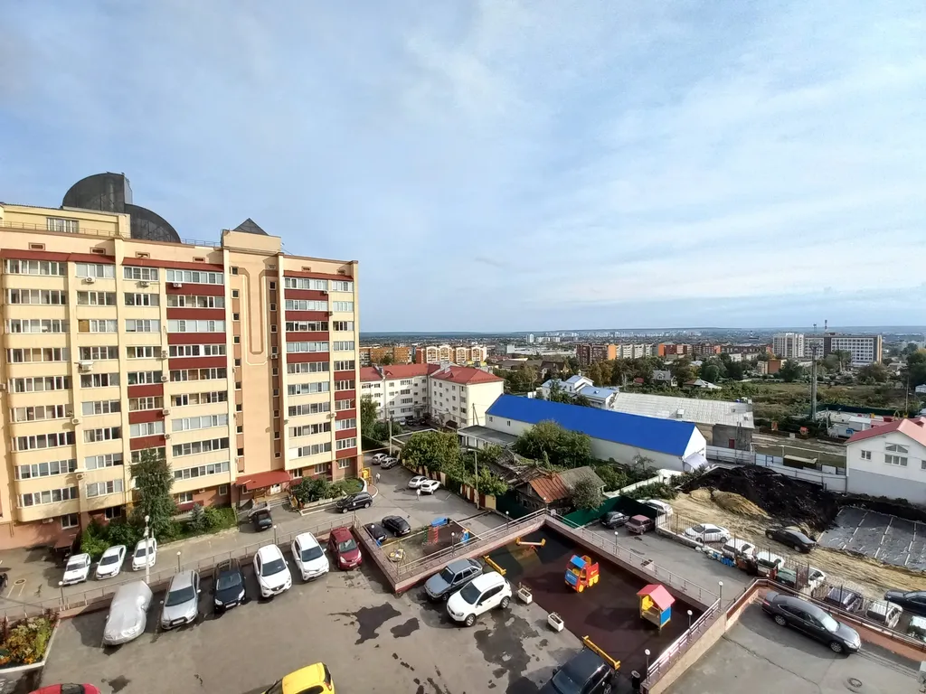 Евродвушка с панорамным остеклением рядом с зоопарком