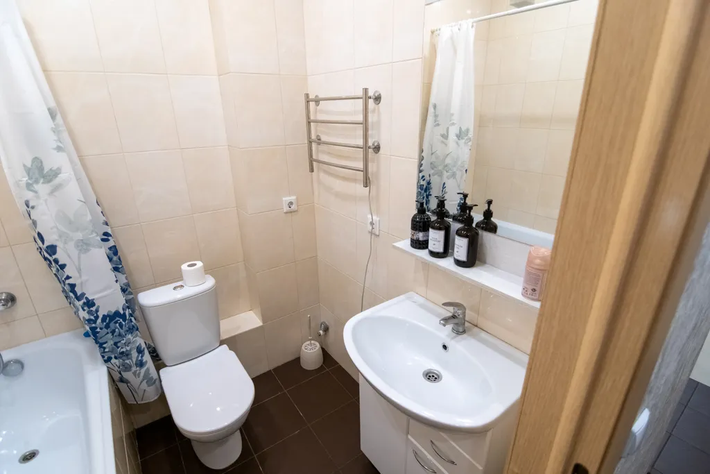 Апартаменты в тихом районе с хорошим ремонтом