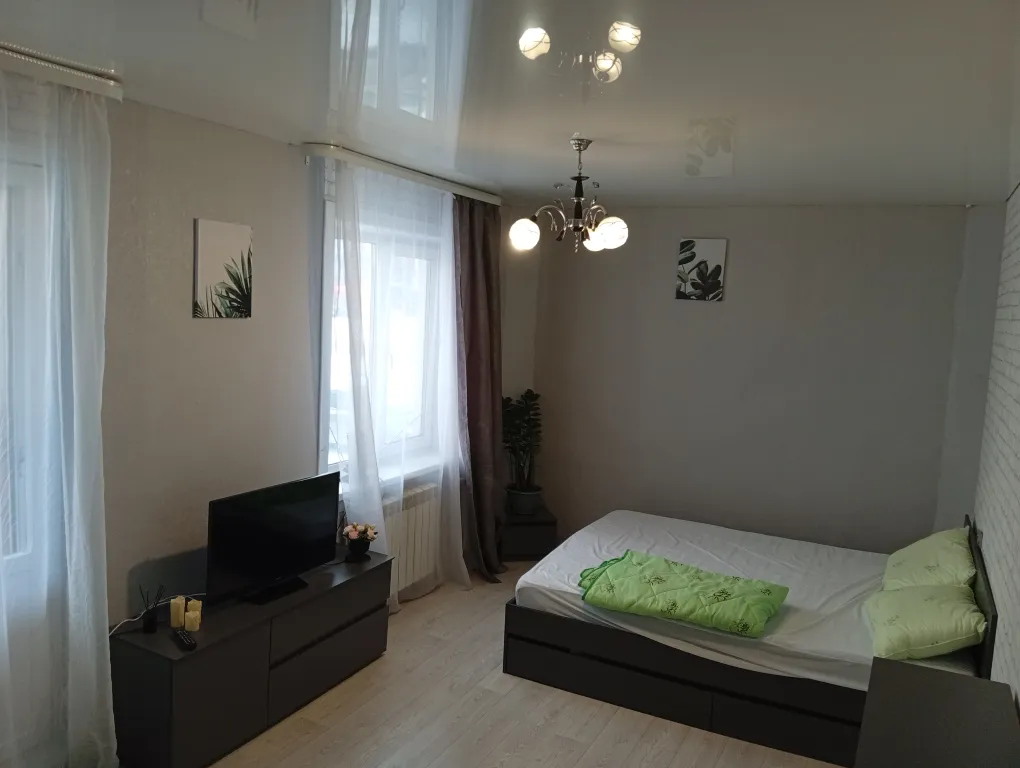 Просторная двухкомнатная, квартира с раздельными комнатами — аренда посуточно в Южно-Сахалинск