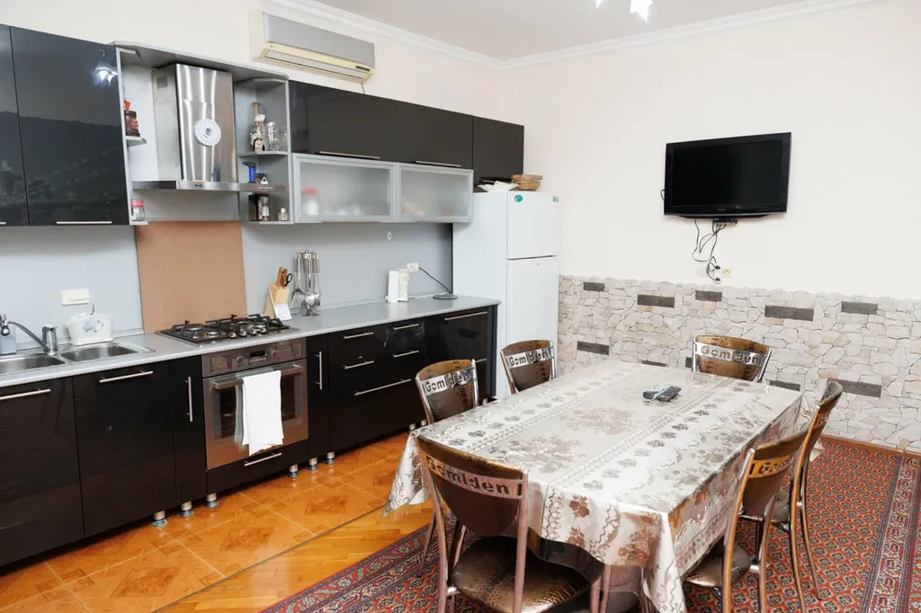 Апартаменты с двором в районе Кемпинг