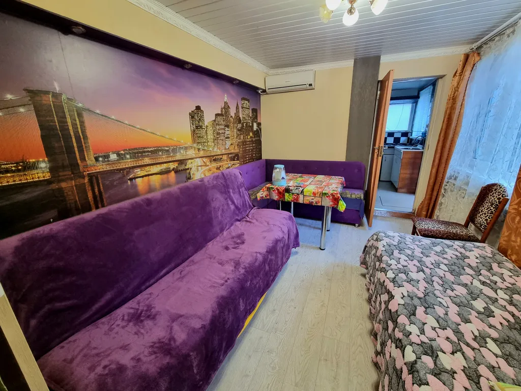 Коттедж Уютный дом в курортной зоне с зелёным двориком — Евпатория