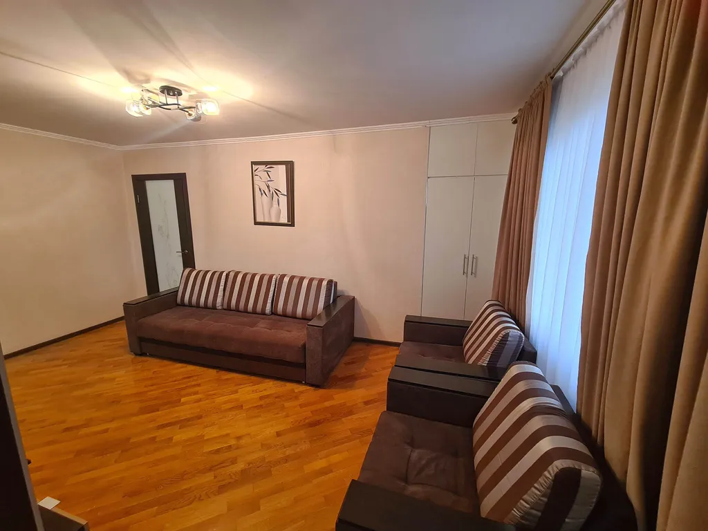 Квартира со свежим ремонтом рядом с морем