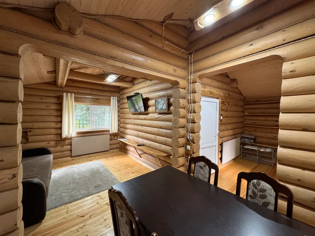 Шале с одной спальней и кухней-гостиной