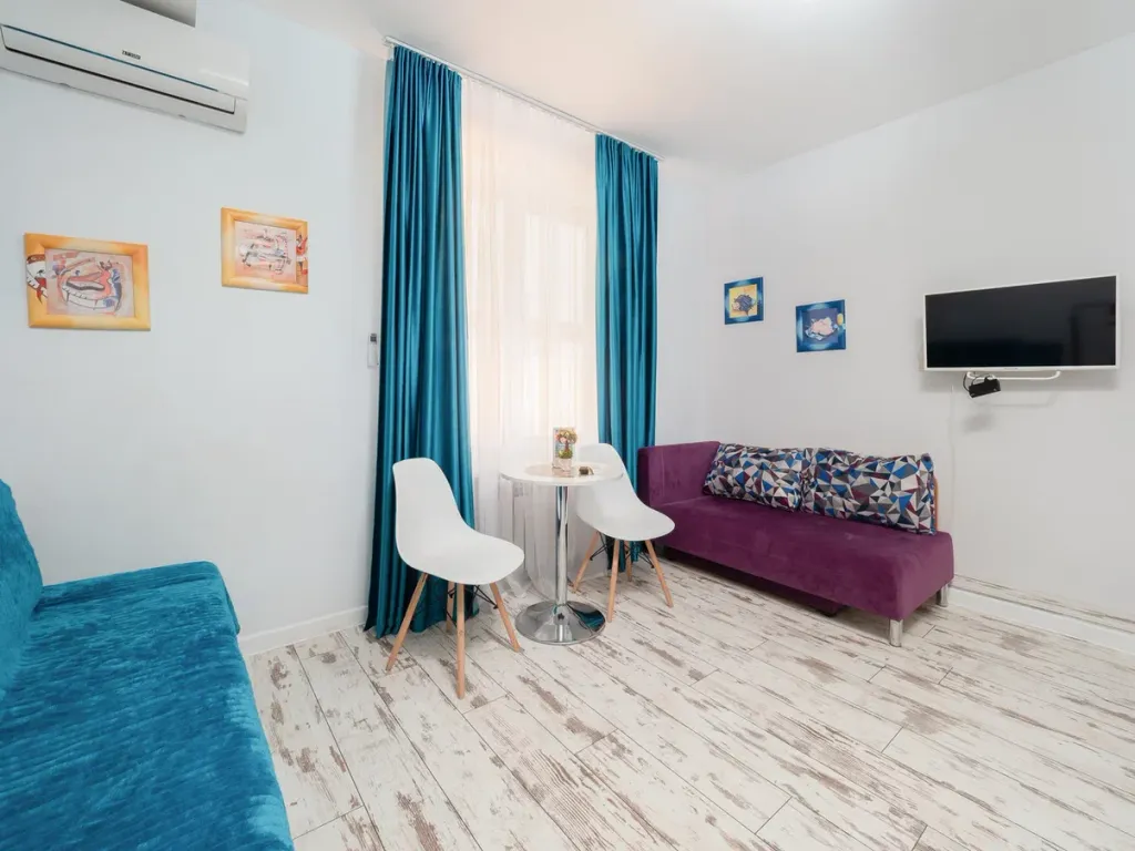 Квартира Квартира Уютная студия у моря с теплым бассейном — Сириус