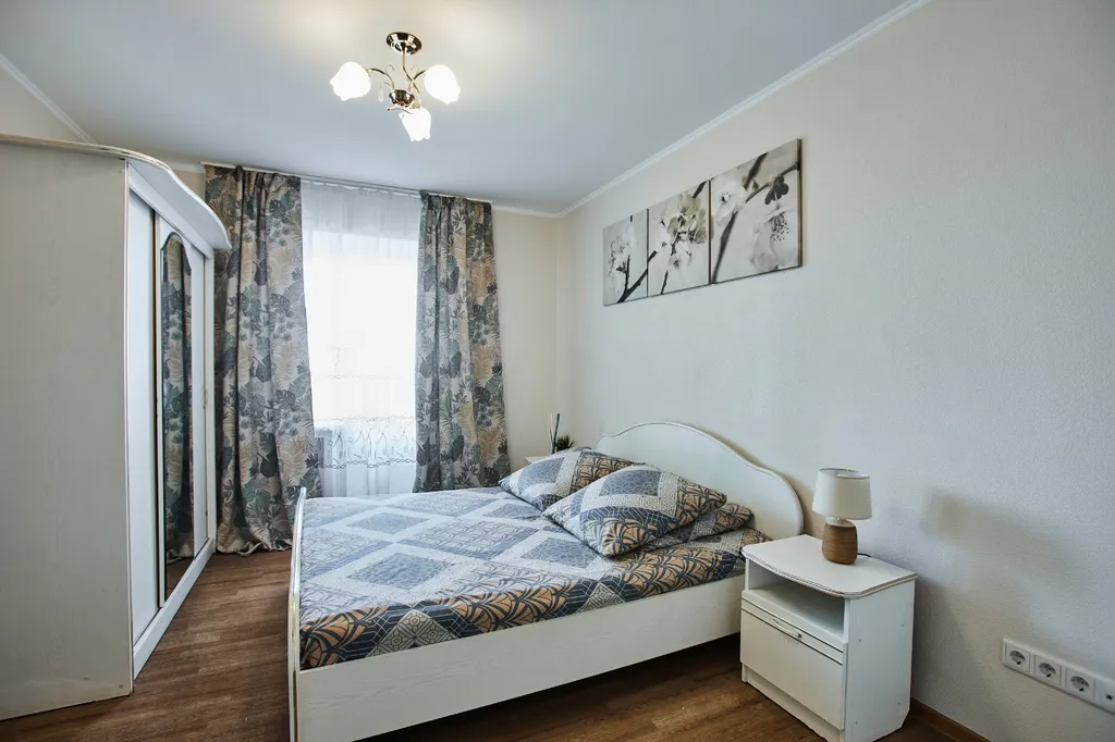 Просторная двухкомнатная квартира на Луначарского