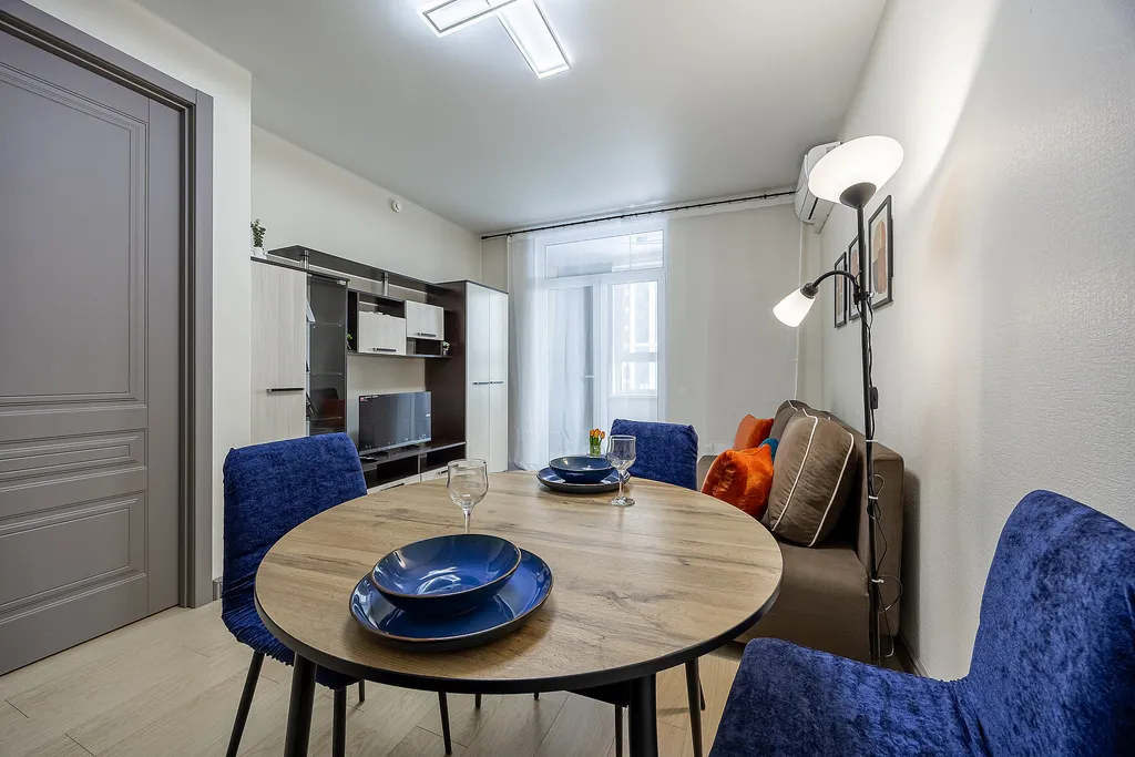 Новая квартира в центре города у метро Горьковская