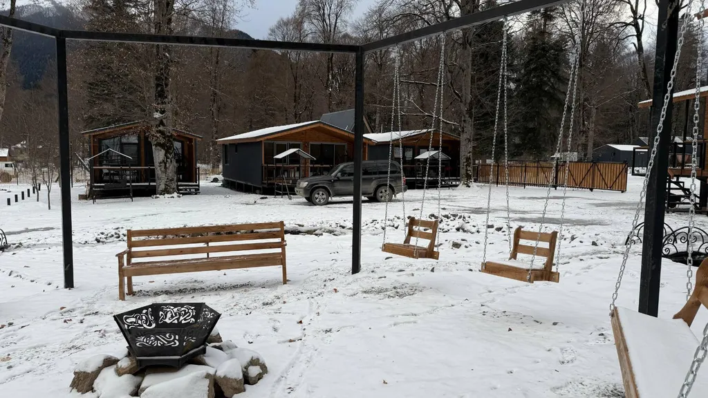 Коттедж Шале одноэтажное с видом на горы и лес — Архыз