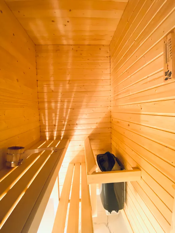 Дом у озера с сауной