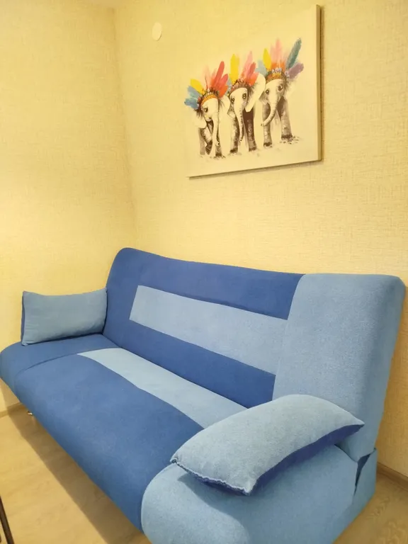 Просторная семейная двухкомнатная квартира рядом с центром города