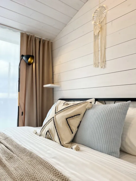 Панорамный барн в стиле Дубльдом с баней и чаном