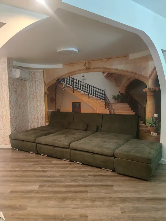 Уютная большая квартира в центре