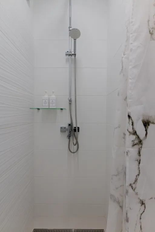 Студия в сердце города с видом на жд вокзал