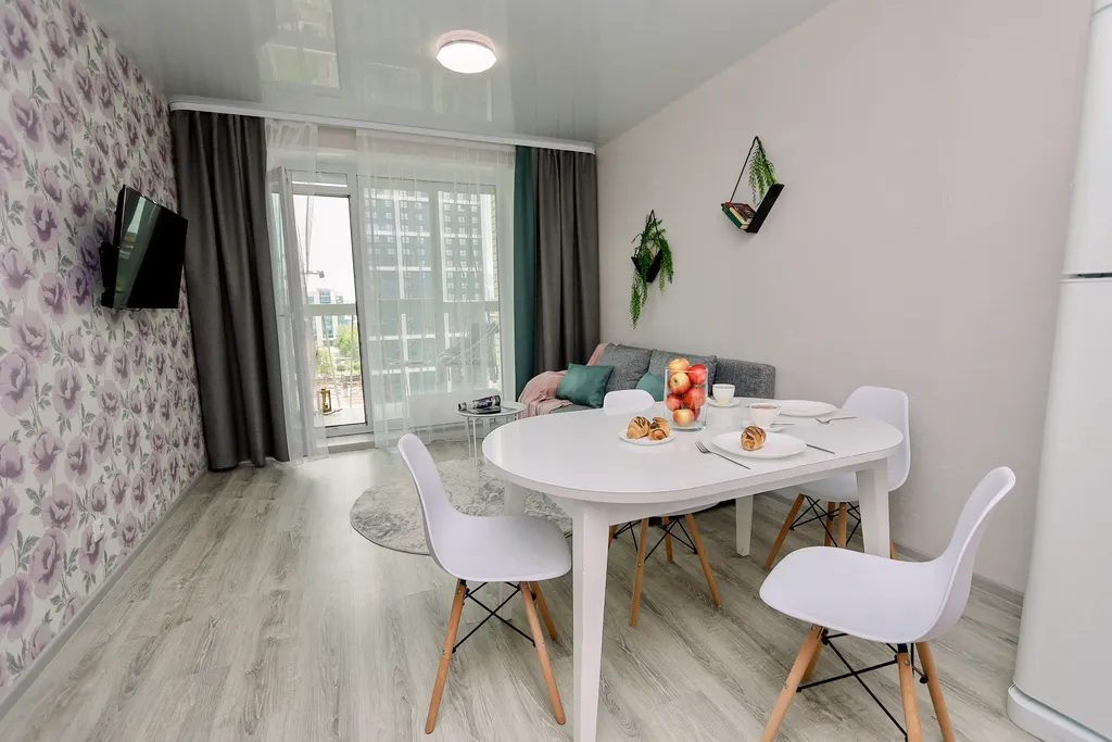 Очаровательная евродвушка с панорамным балконом