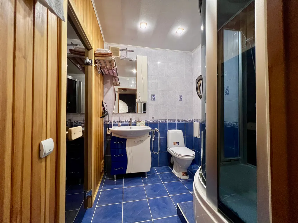 Квартира Квартира для большой семьи в центре с видом на кремль+паркинг и сауна — Казань