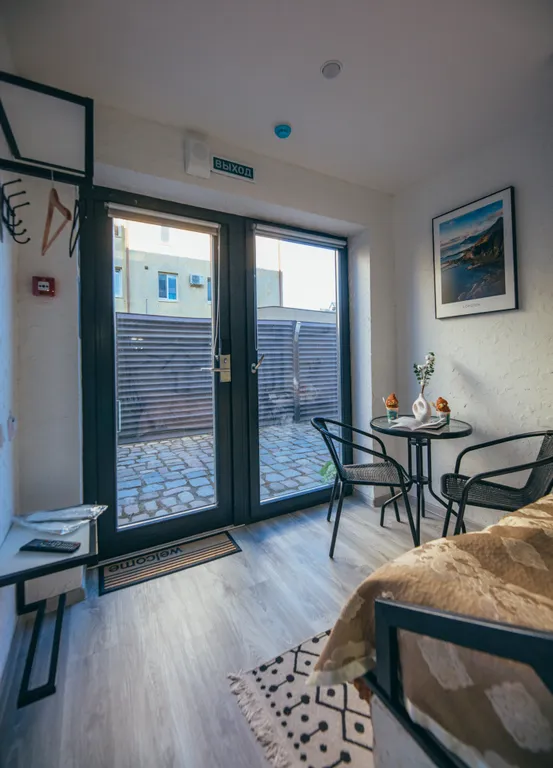 Двухуровневая мини студия с отдельным выходом во двор