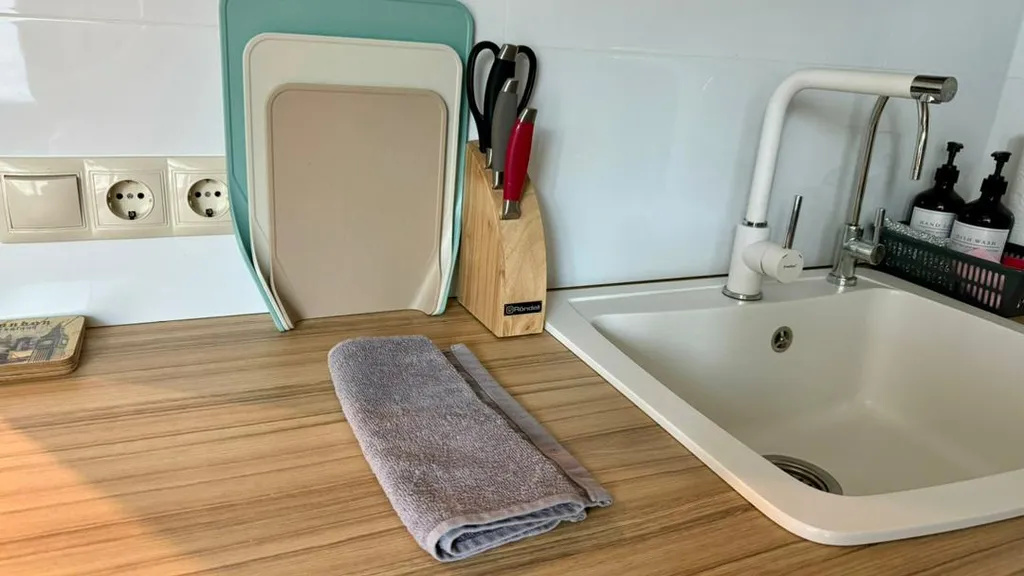 Элегантная квартира с просторной столовой у вокзала