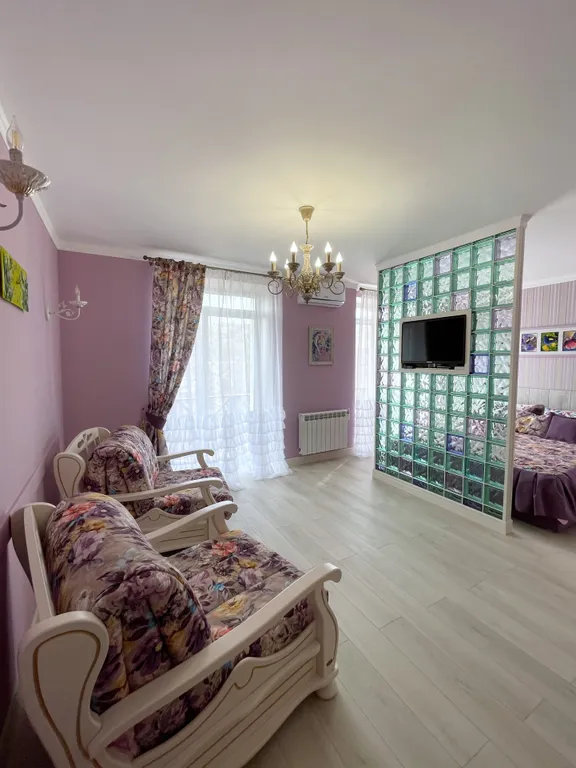 Номер в стиле прованс в отеле МонБлан