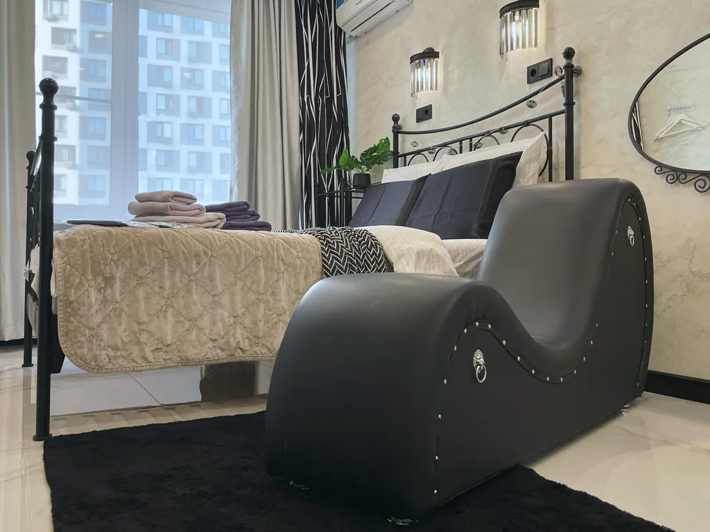 Студия с большой джакузи для двоих