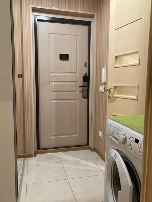 Студия у метро