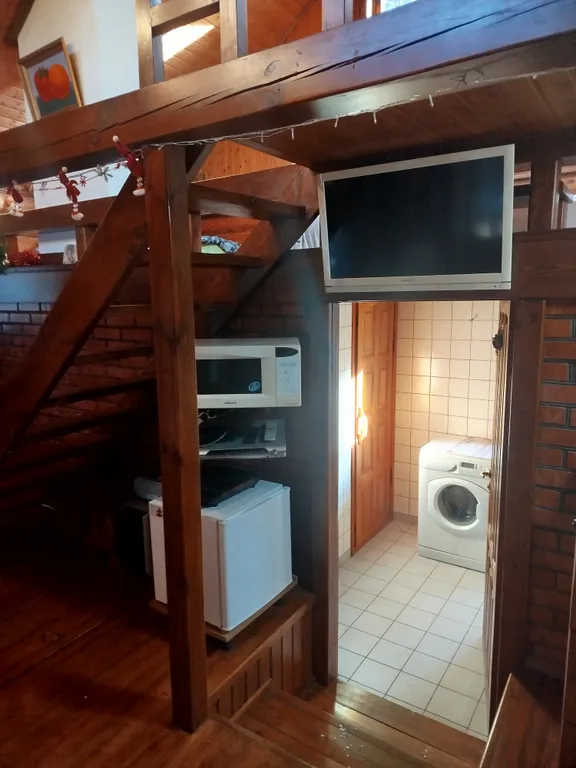 Теплый, уютный дом для семьи и небольшой компании