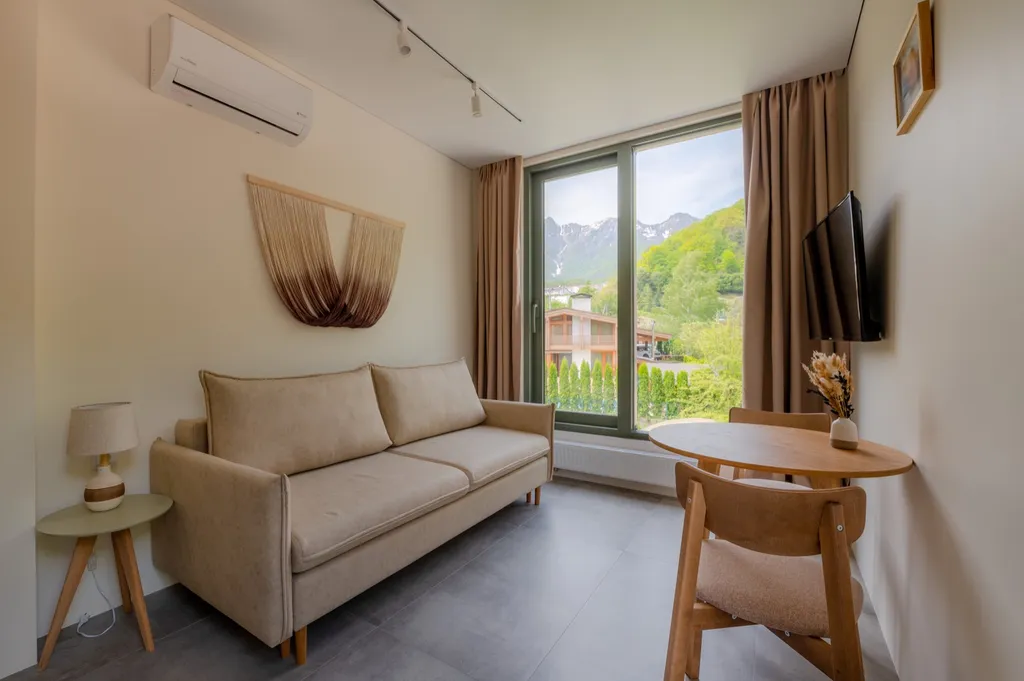 Квартира 1-е апартаменты с видом на горы и бассейном — аренда посуточно в Красная Поляна