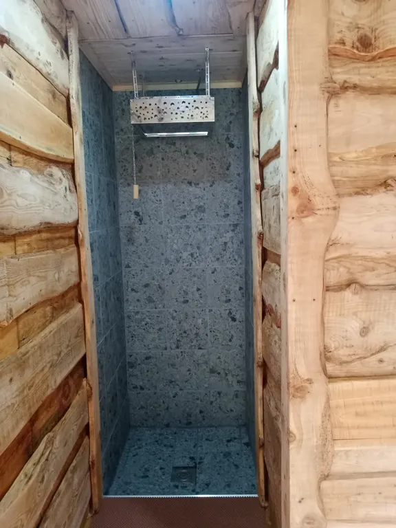 Домик с Баней у горы