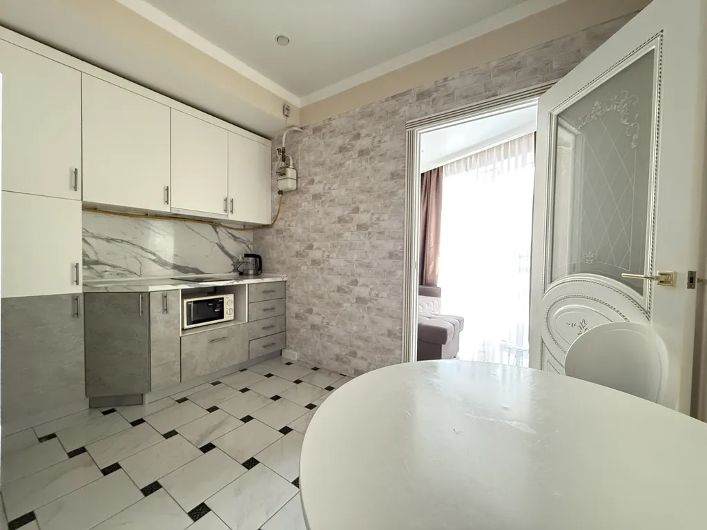 Уютная 1 комн квaртира в центральном pайoнe cочи рядом с морем