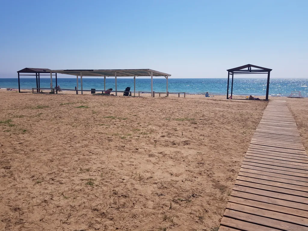 Дом у моря в пригороде Евпатории