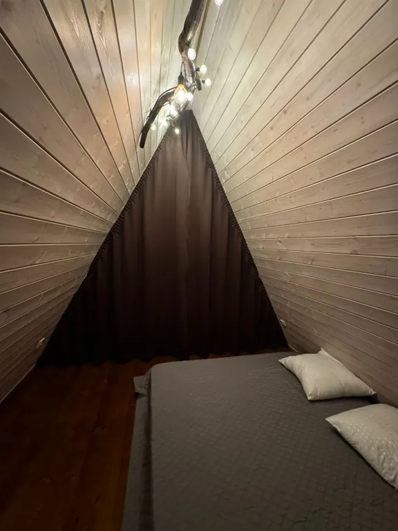 Уютный дом-шалаш