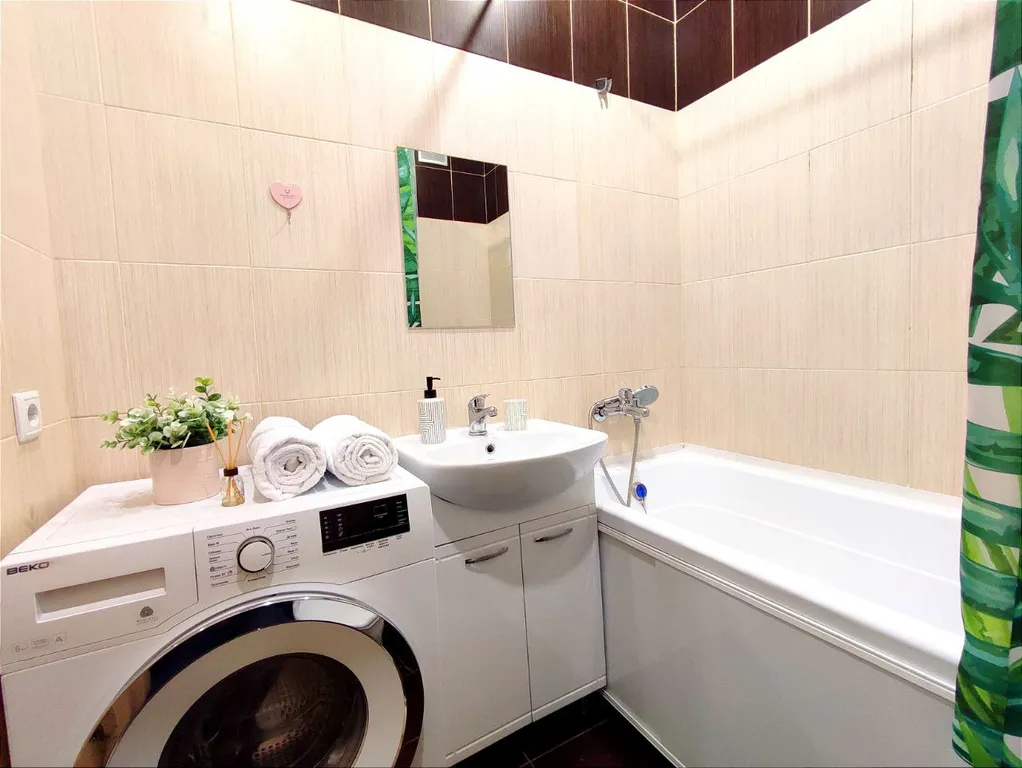 Красивая и уютная студия рядом с ТРЦ "Аквамолл"