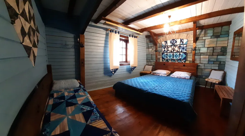 Дом-замок для большой компании