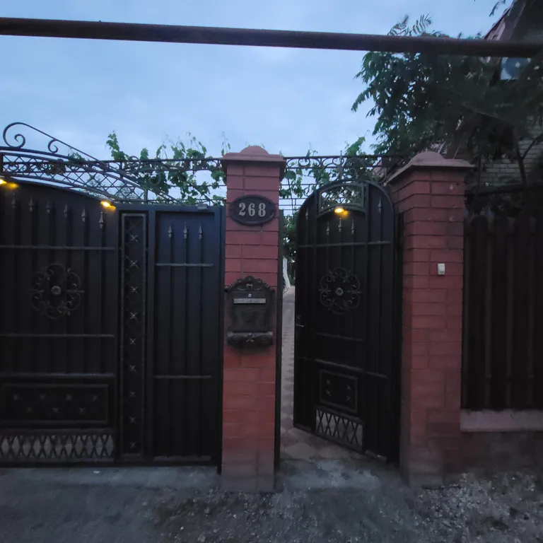 Уютный дом для летнего отдыха на море