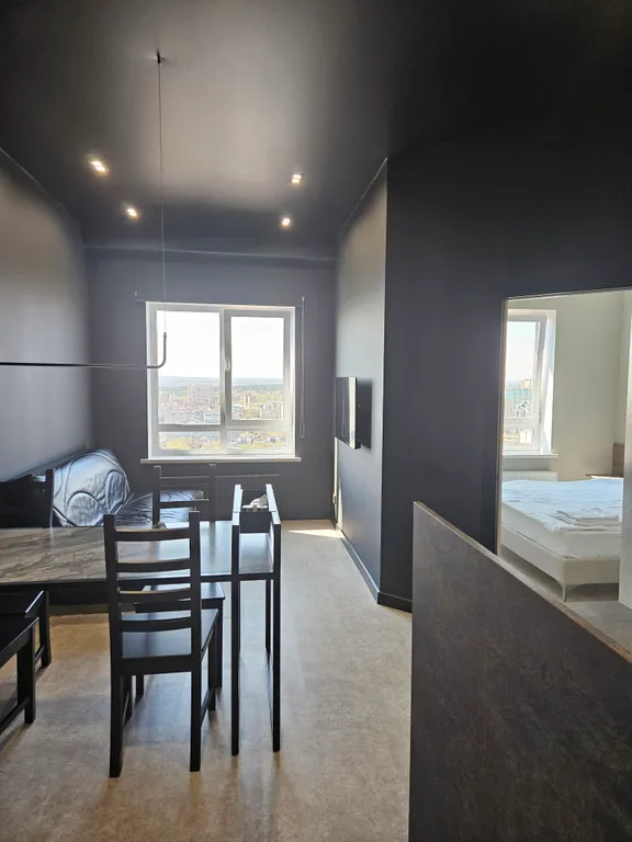 Квартира с отличным видом на пруд в новом доме