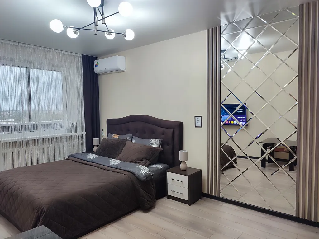 Видовая квартира в самом центре с панорамным видом на Площадь Победы.