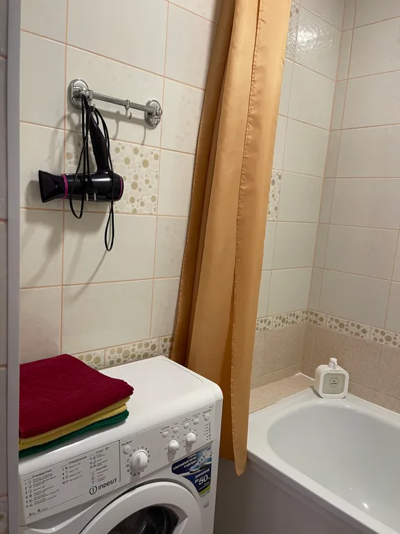 Студия со спальней в девятиэтажном доме в центре