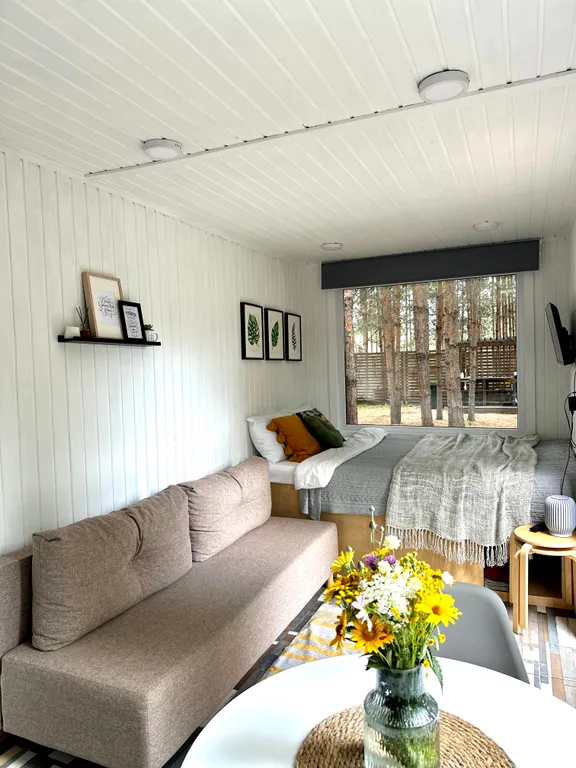 Домик в сосновом лесу