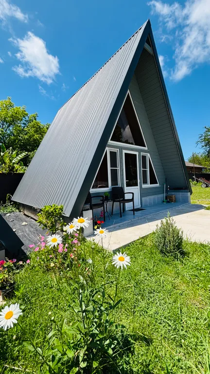 Дом-шалаш с собственной кухней Лдзаа