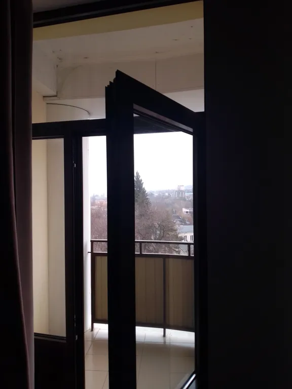 Уютная студия у Курортного бульвара с панорамным видом на горы и парк
