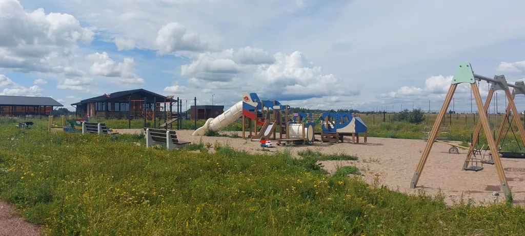 Трёхместный дом с террасой