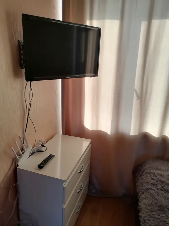 2-комнатная квартира с 3мя 2х спальными и диваном