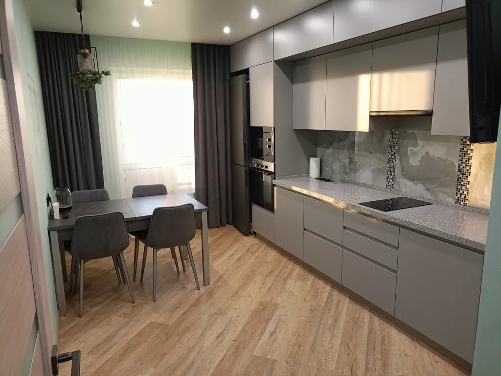 Сказка в городе, двушка с видом на водохранилище, закаты и рассветы