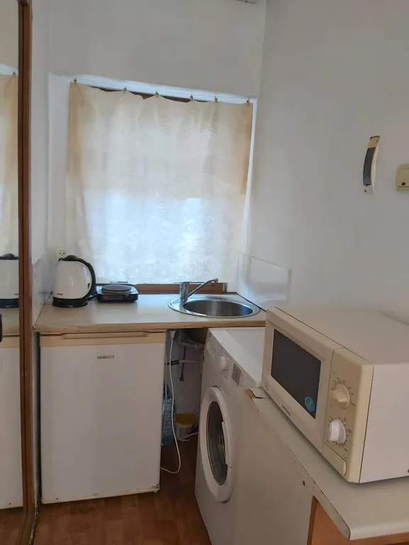 У Воронцовского дворца, до пляжа 5 минут пешком в тени алеями парка