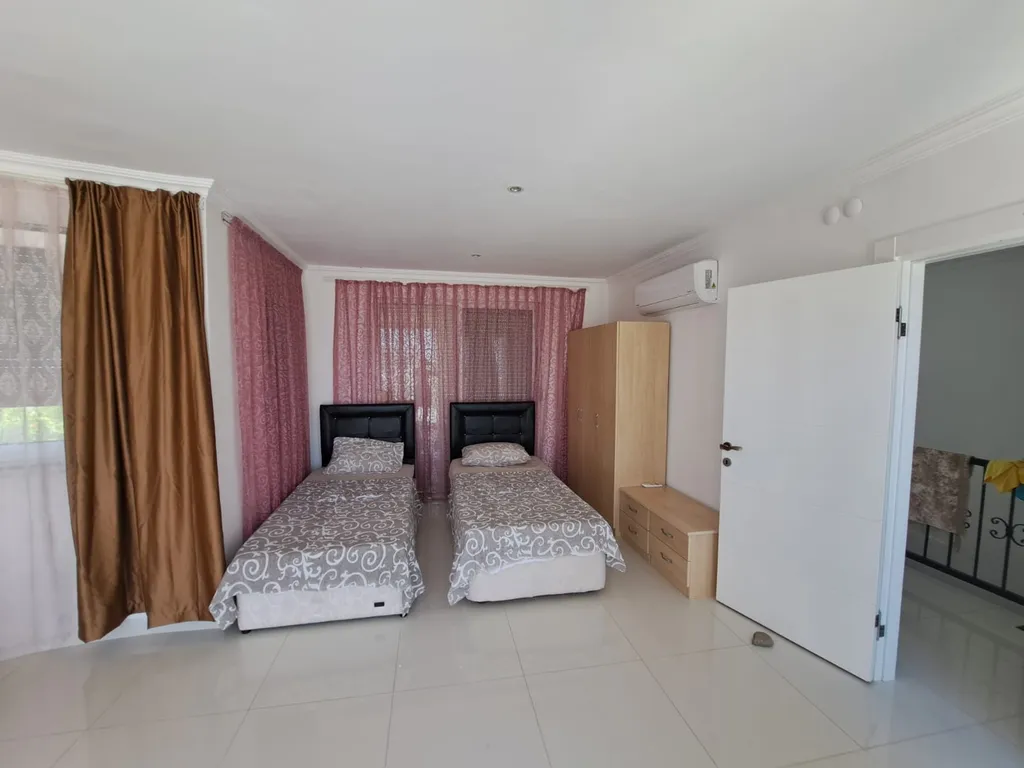 Частная вилла с собственным бассейном