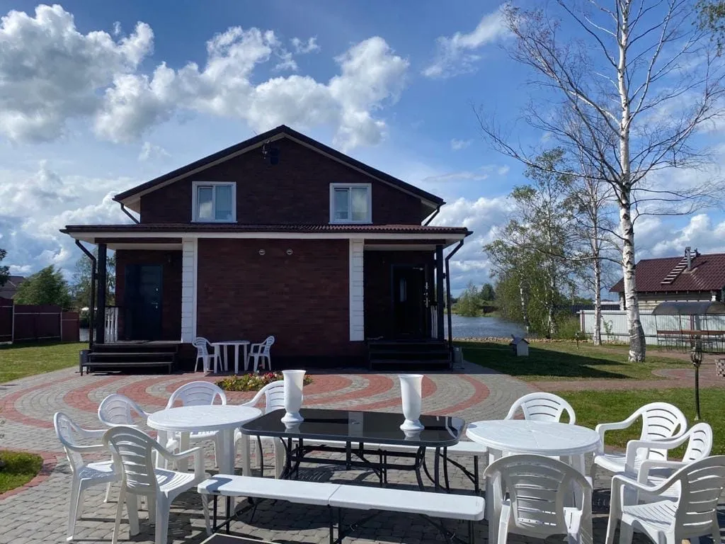 Дом на озере с сауной